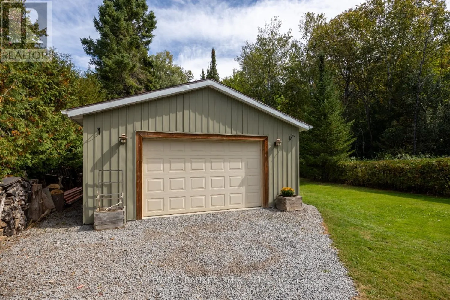 17 LINDELL ROAD