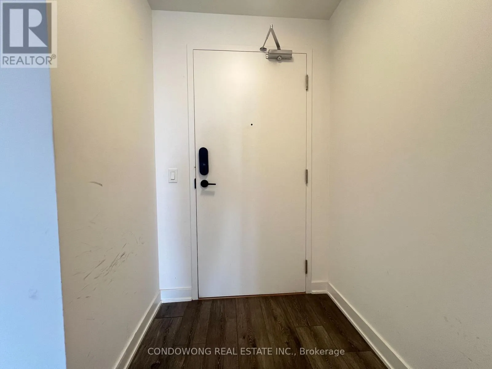 1205 - 105 ONEIDA CRESCENT