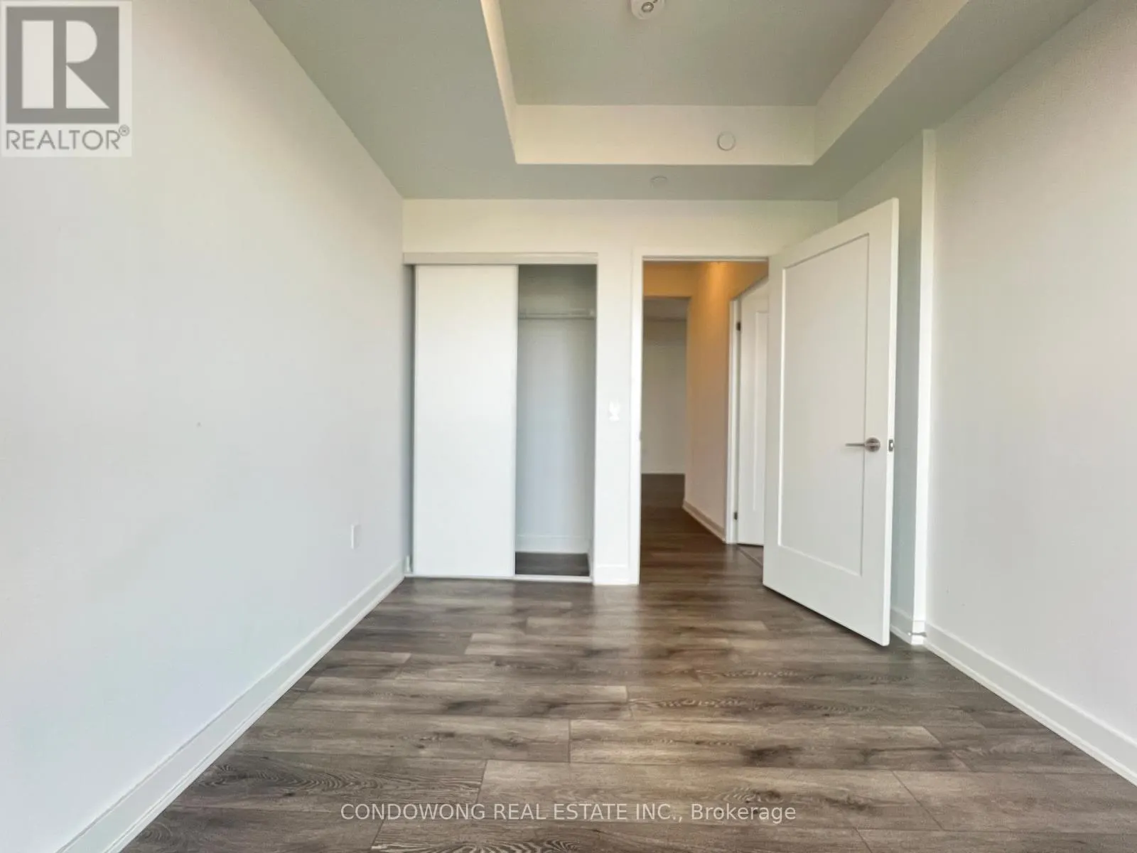 1205 - 105 ONEIDA CRESCENT