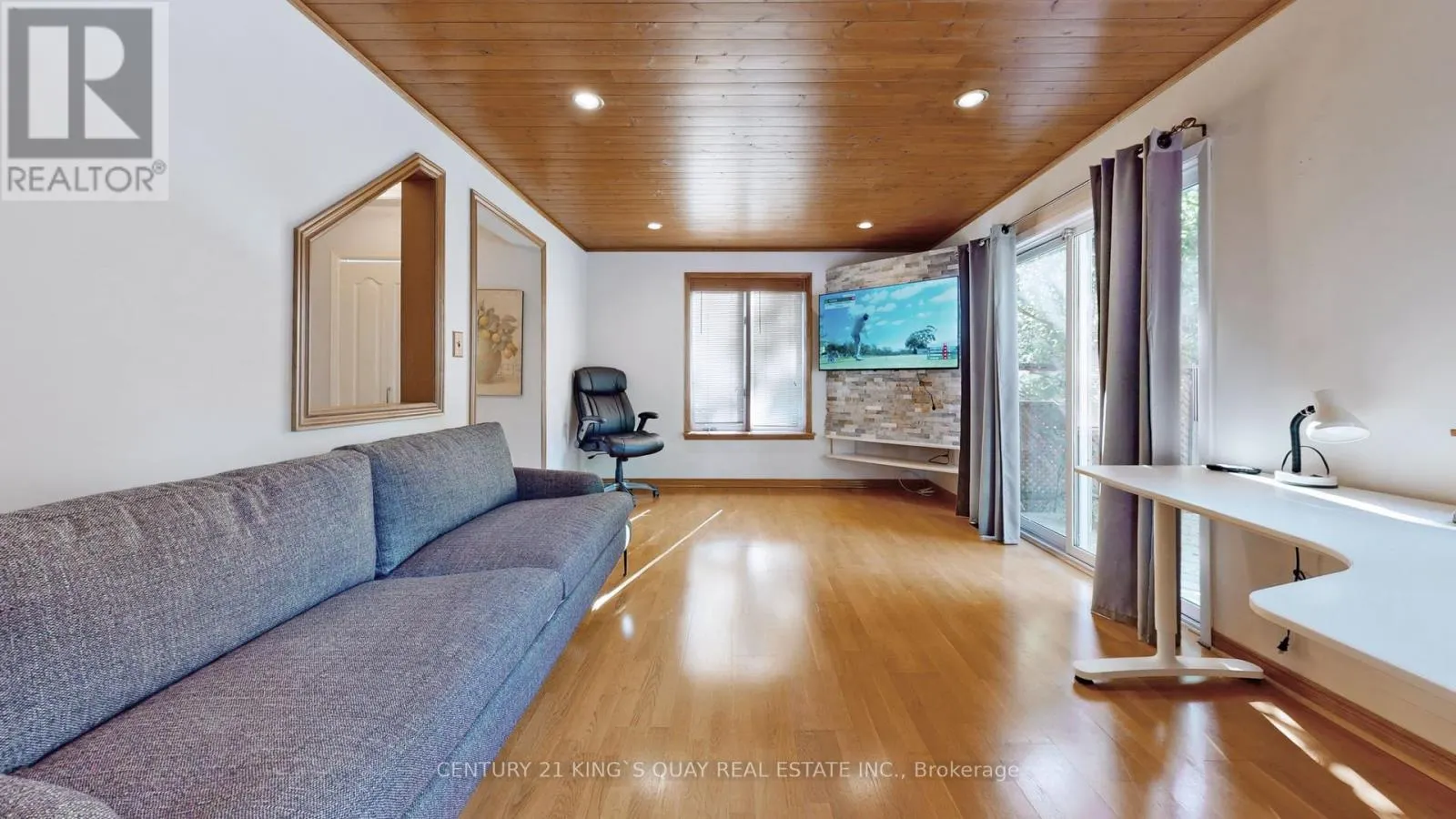 1116 NORTHSHORE DRIVE