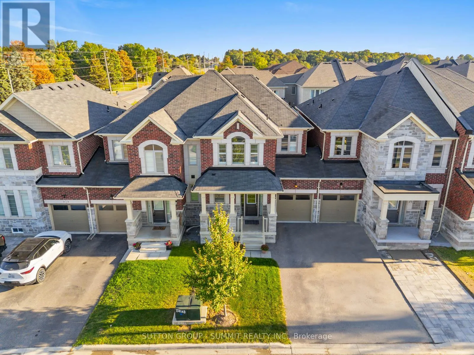 73 MONDIAL CRESCENT