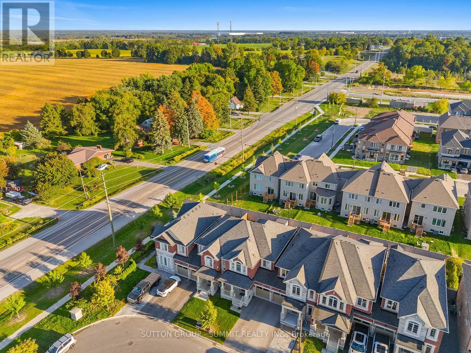 73 MONDIAL CRESCENT