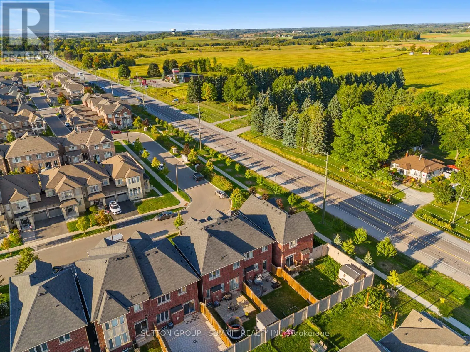 73 MONDIAL CRESCENT