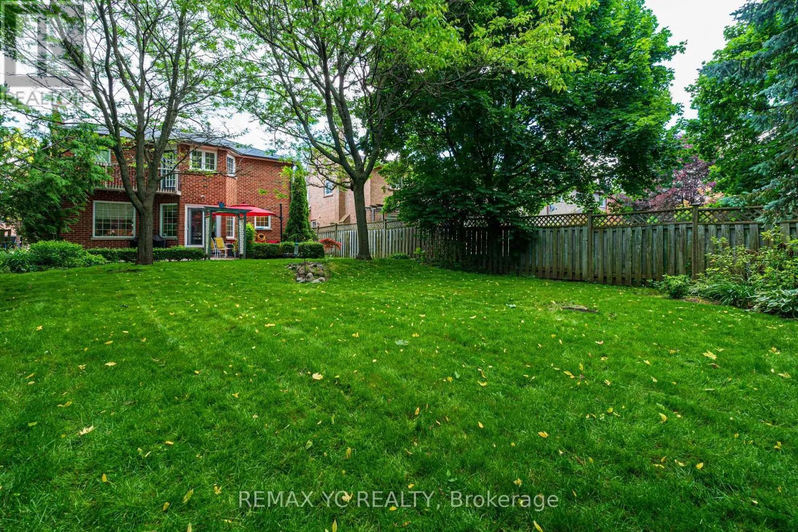 67 FERN VALLEY CRESCENT