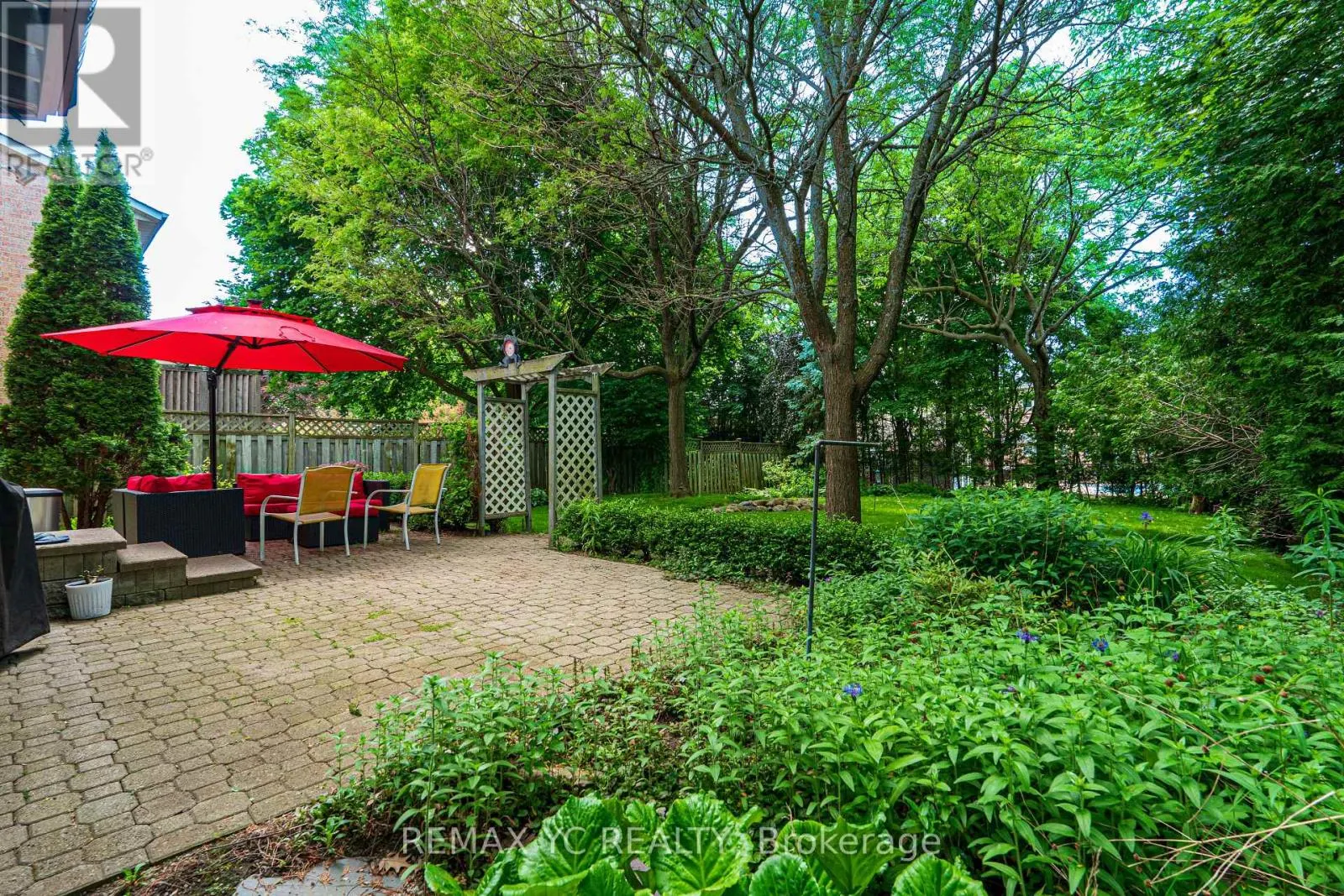 67 FERN VALLEY CRESCENT