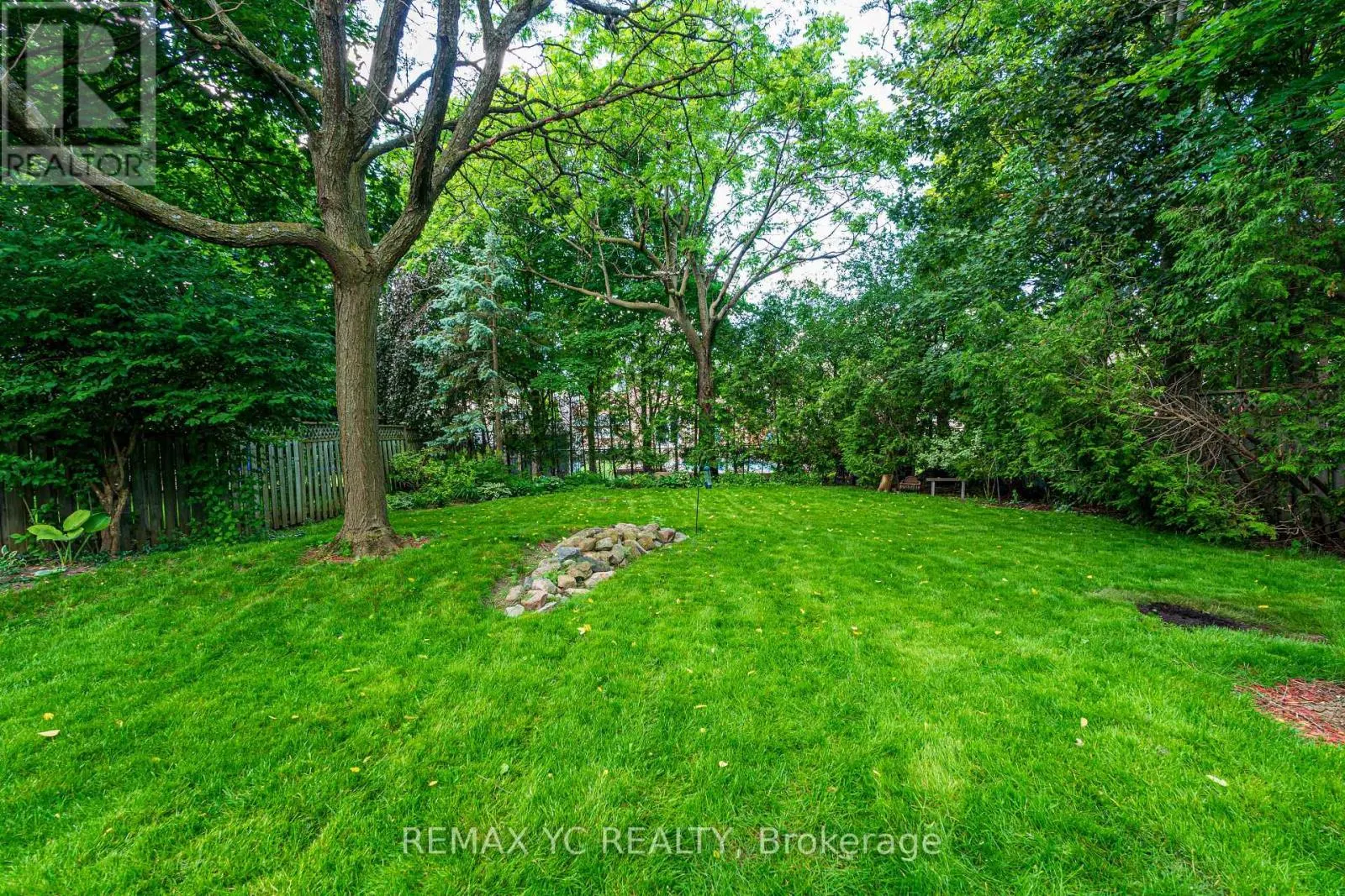 67 FERN VALLEY CRESCENT