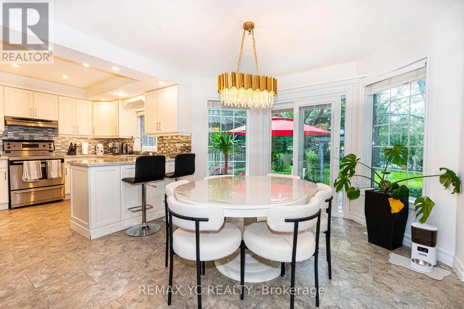 67 FERN VALLEY CRESCENT