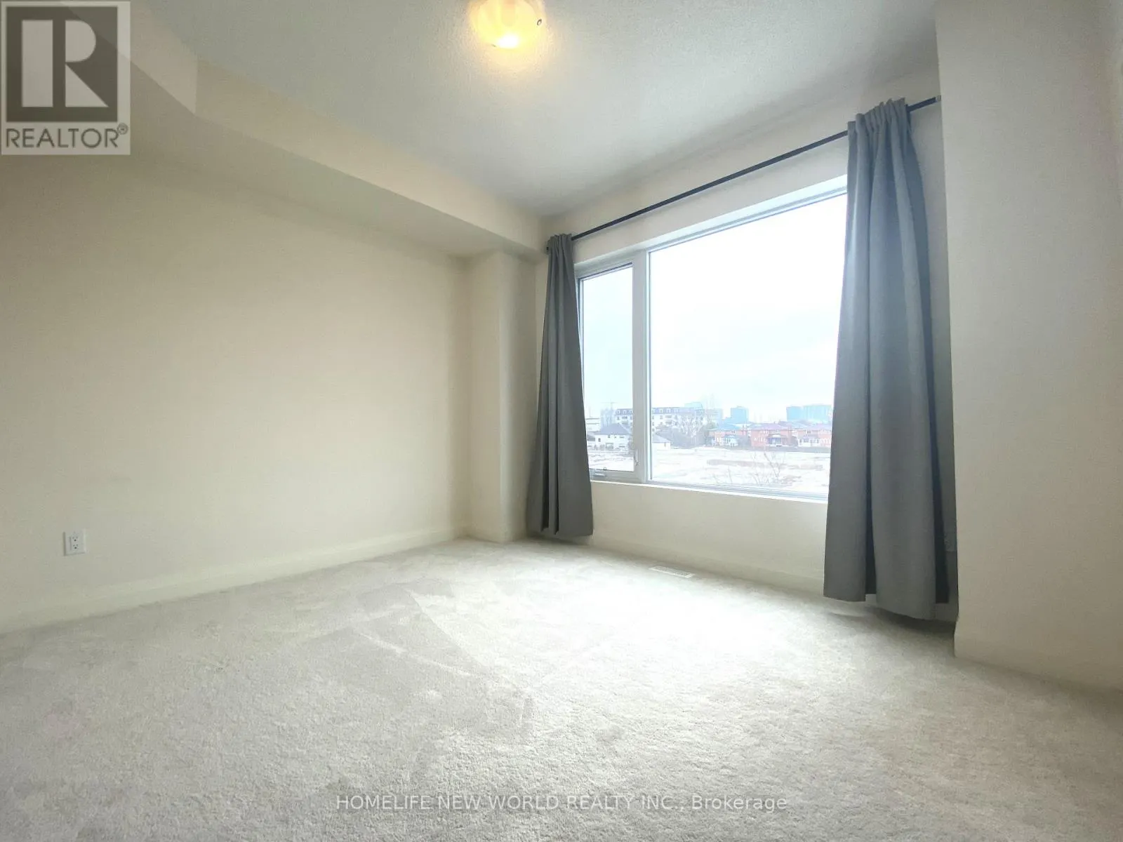 8 TEASEL WAY