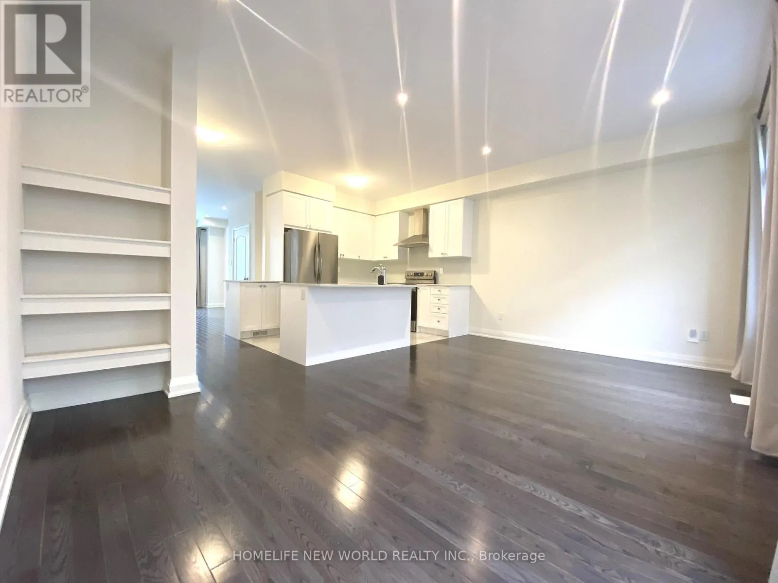8 TEASEL WAY