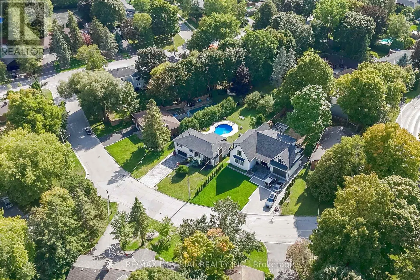 206 RICHARD AVENUE