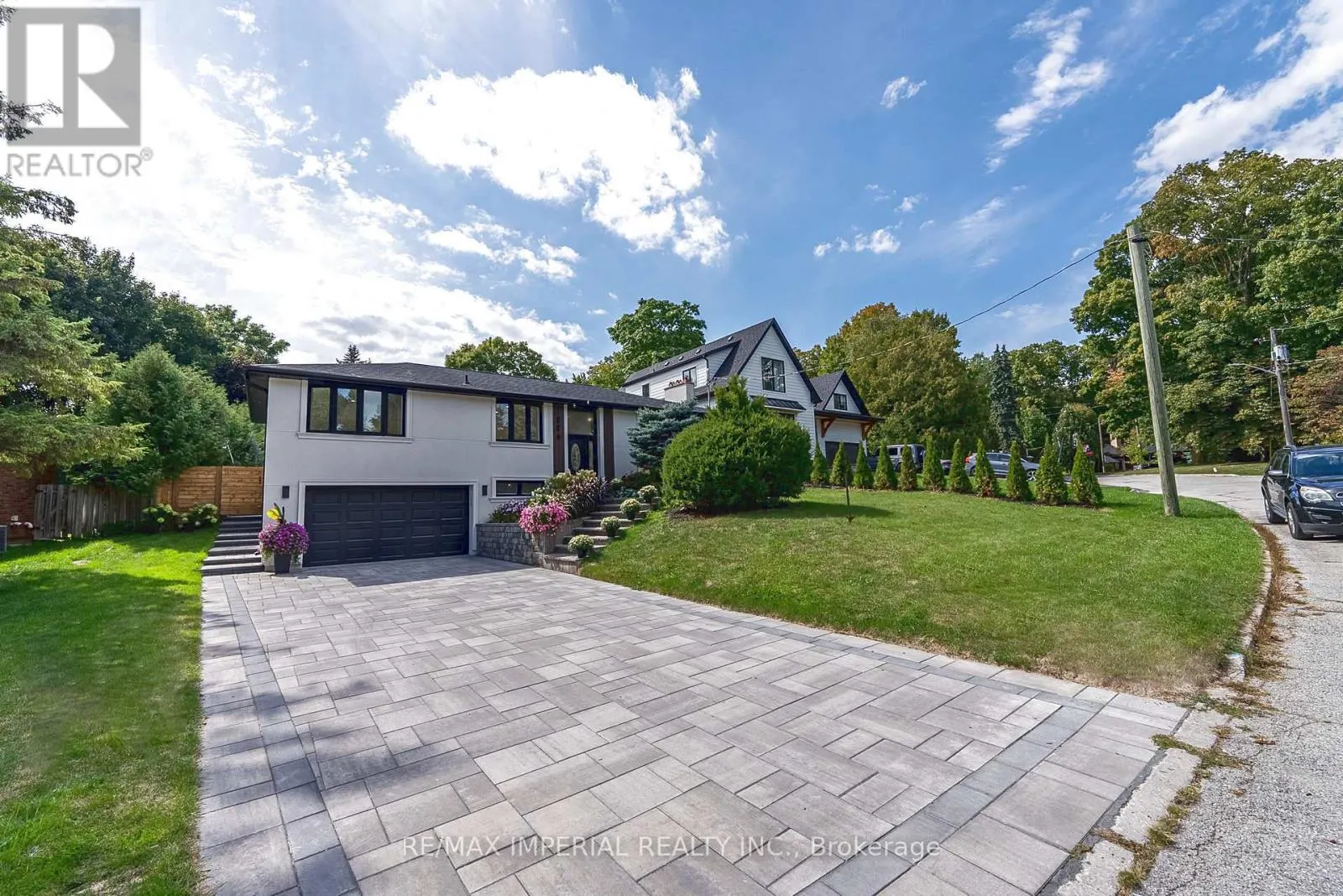 206 RICHARD AVENUE