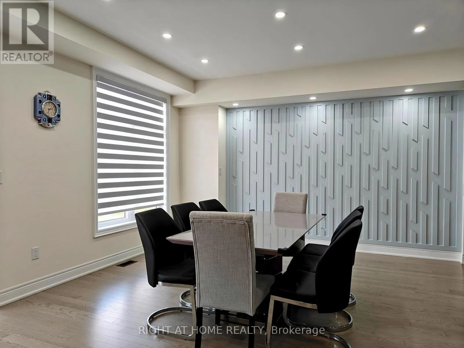 36 ANDRESS WAY