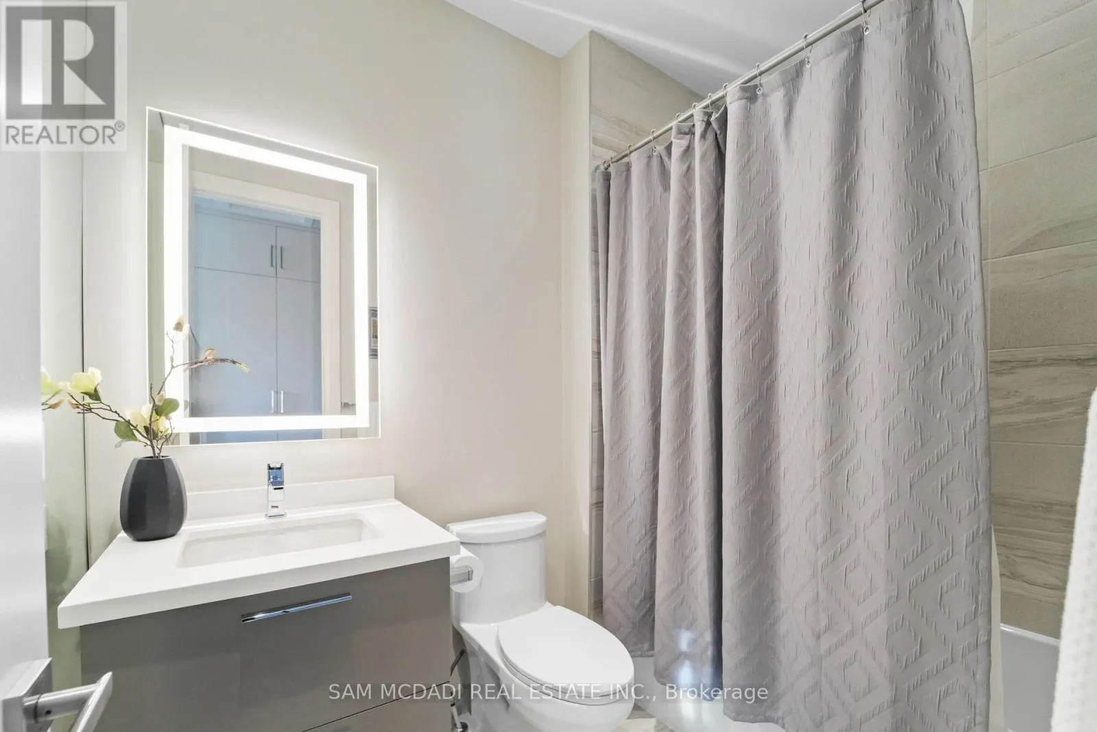 3772 MANGUSTA COURT