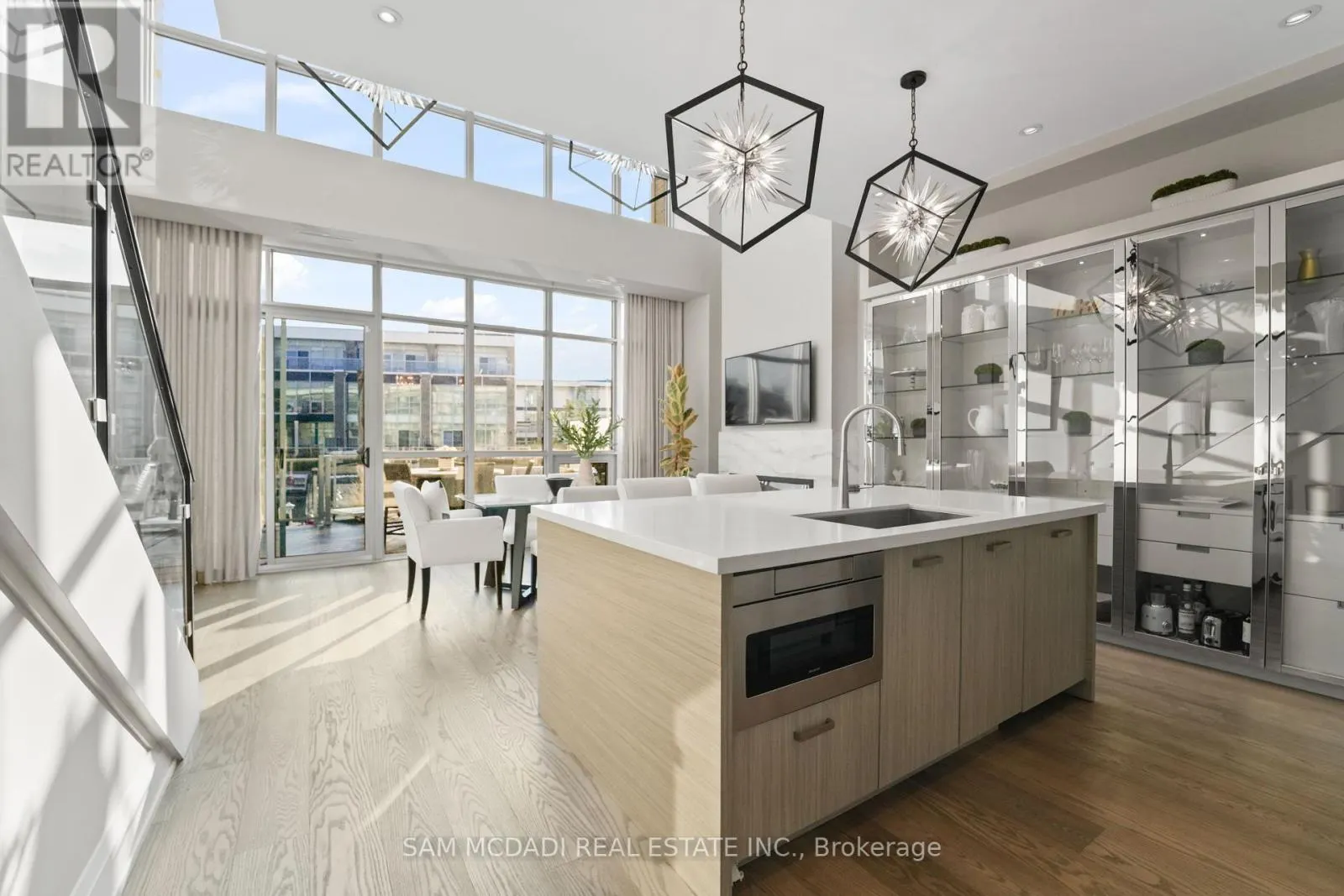 3772 MANGUSTA COURT