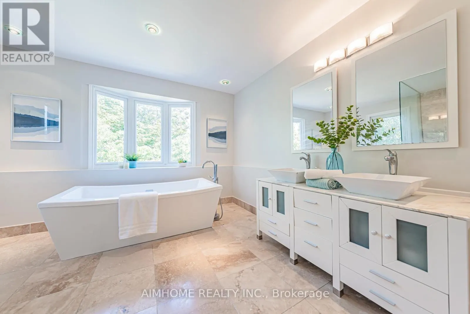 22 CHILTERN HILL