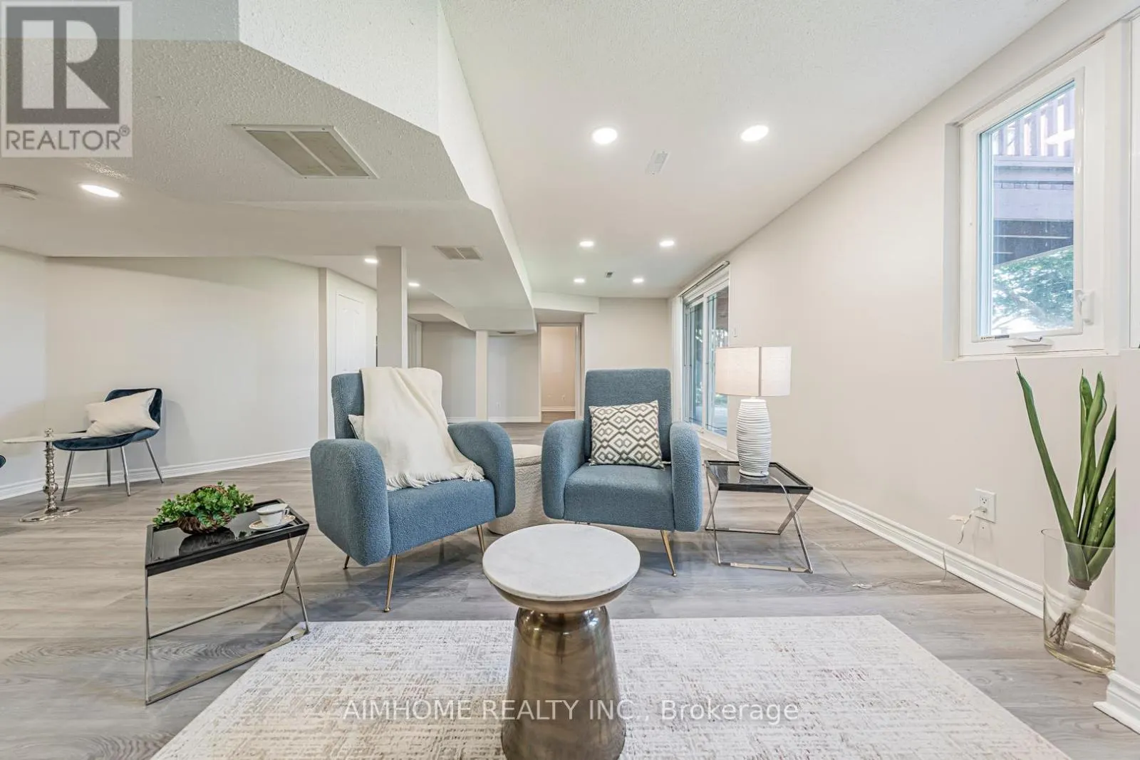 22 CHILTERN HILL