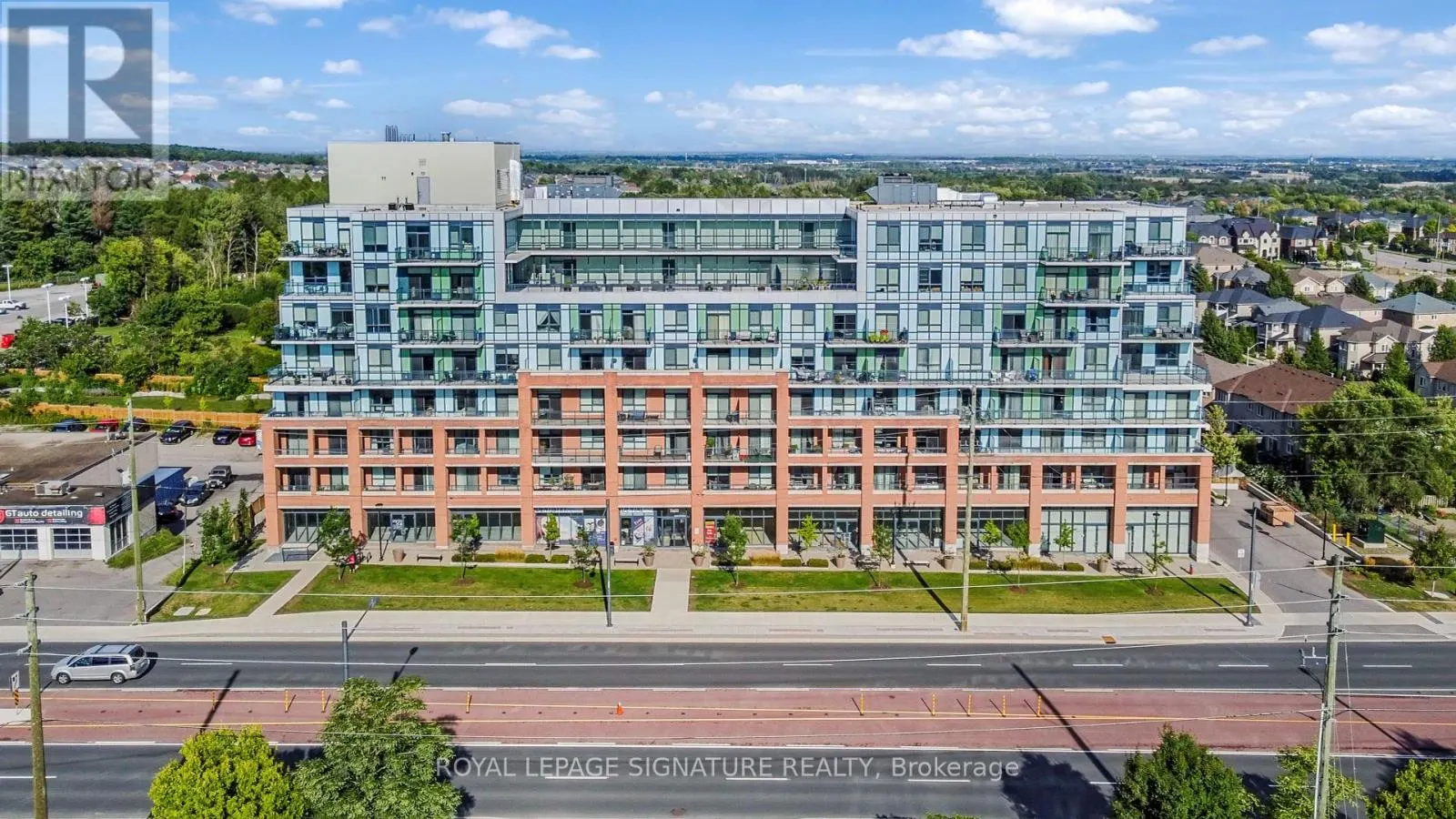 620 - 11611 YONGE STREET