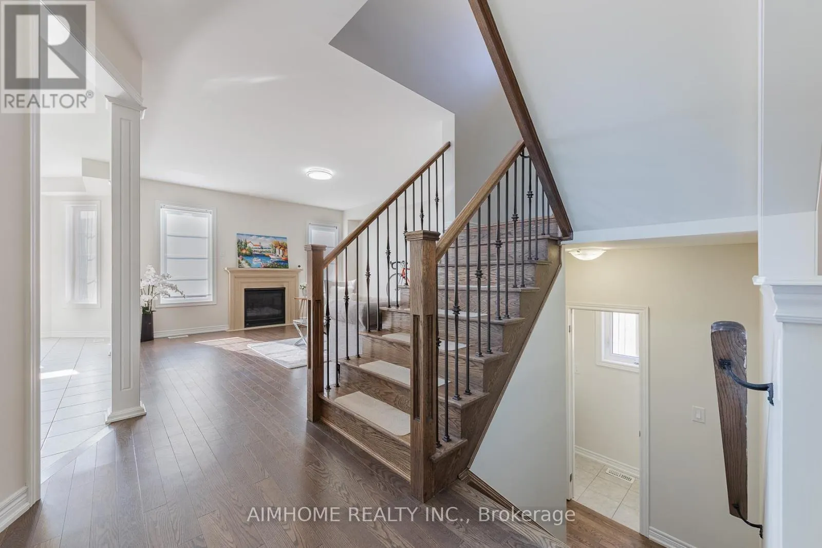 39 BOLSBY COURT