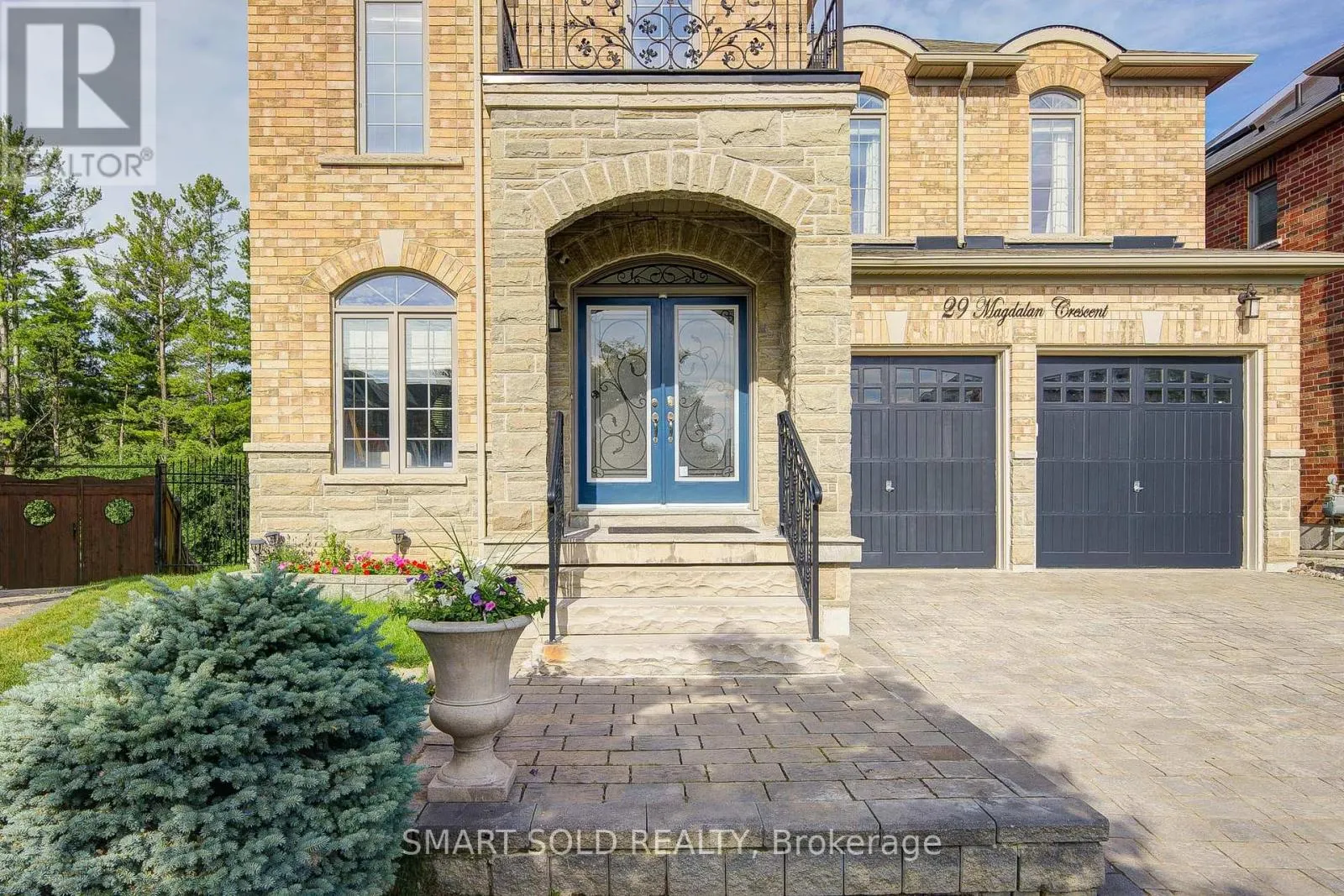 29 MAGDALAN CRESCENT