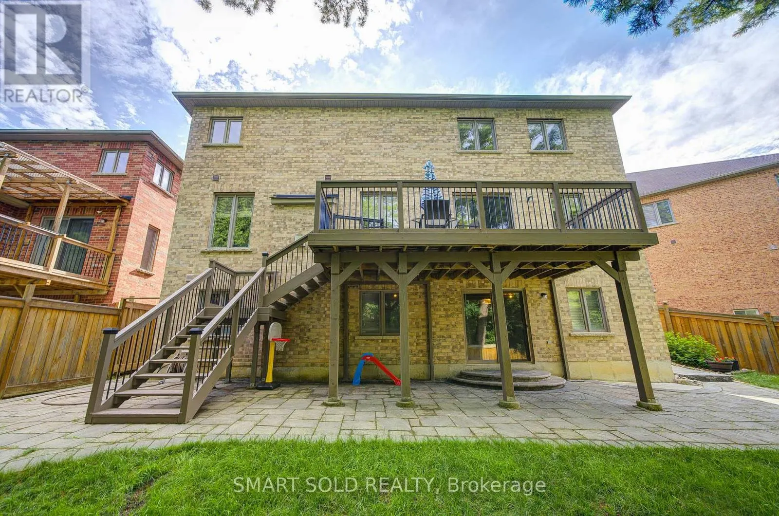 29 MAGDALAN CRESCENT