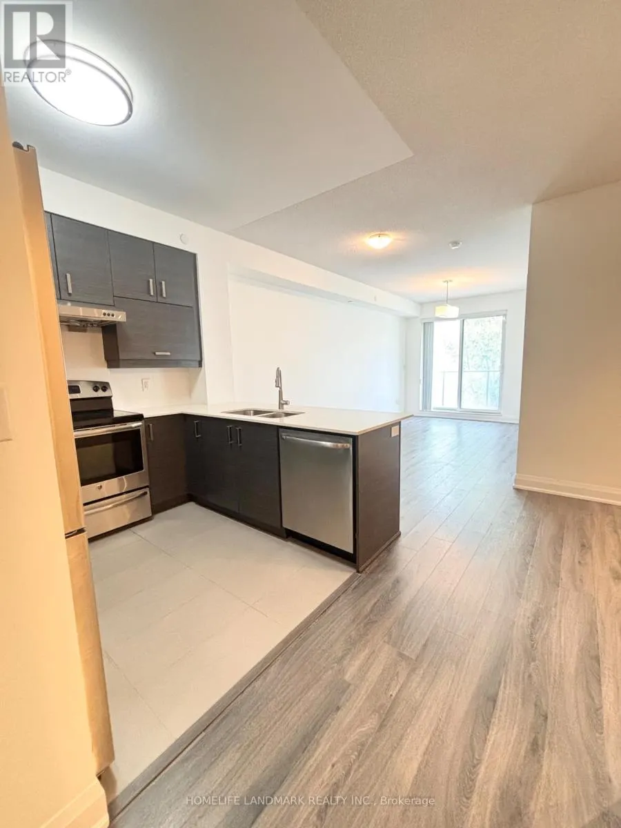 207 - 1 UPTOWN DRIVE