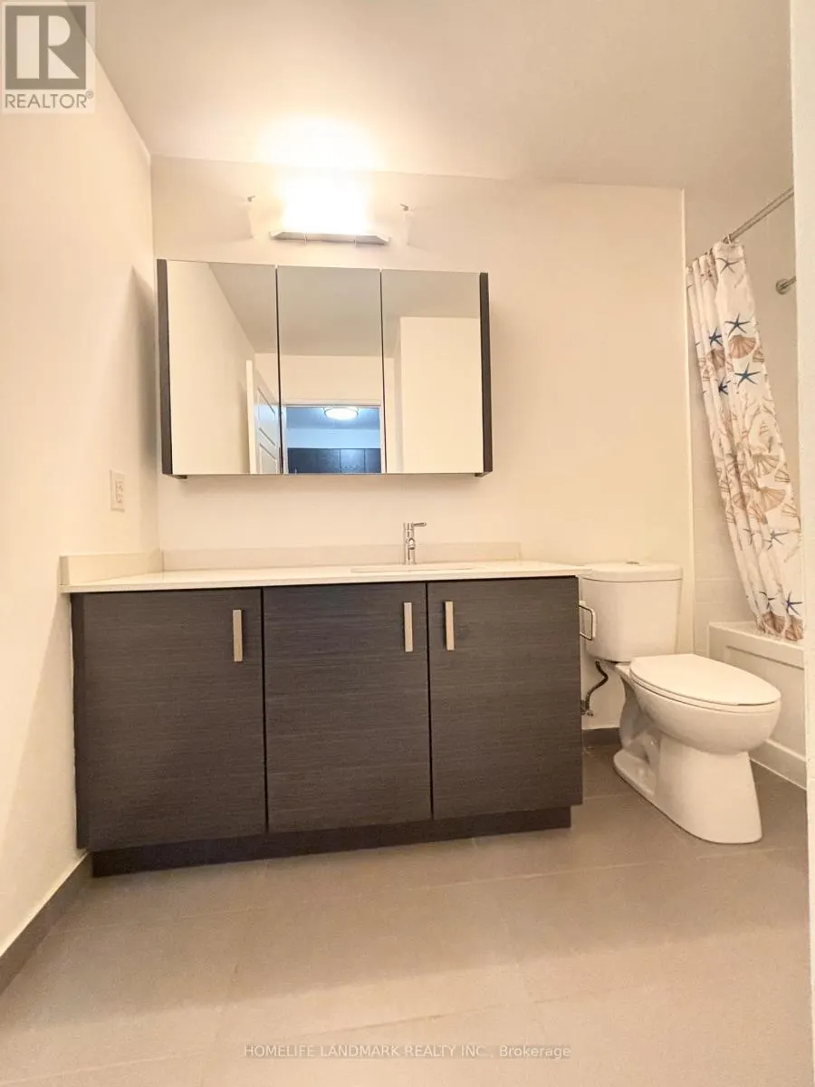 207 - 1 UPTOWN DRIVE