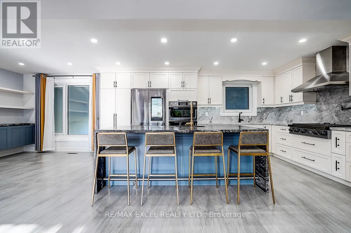 9 OAKCREST AVENUE