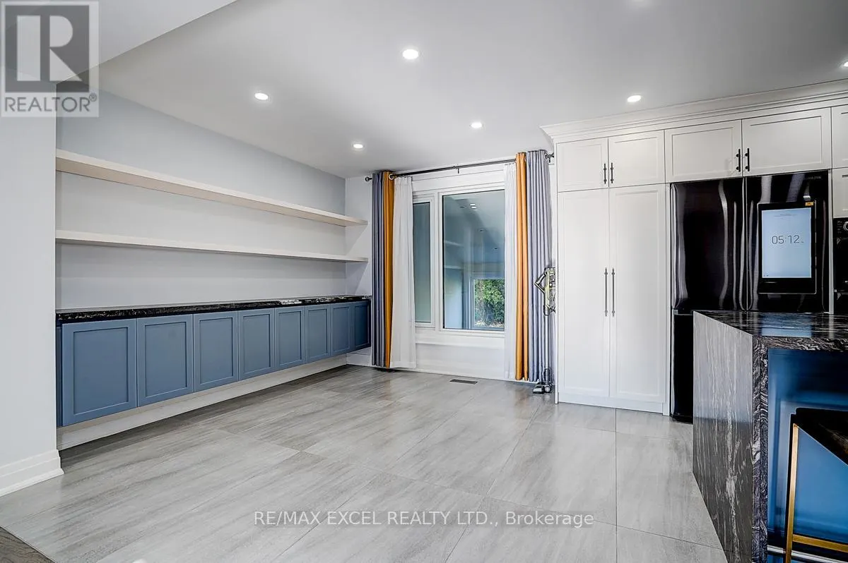 9 OAKCREST AVENUE
