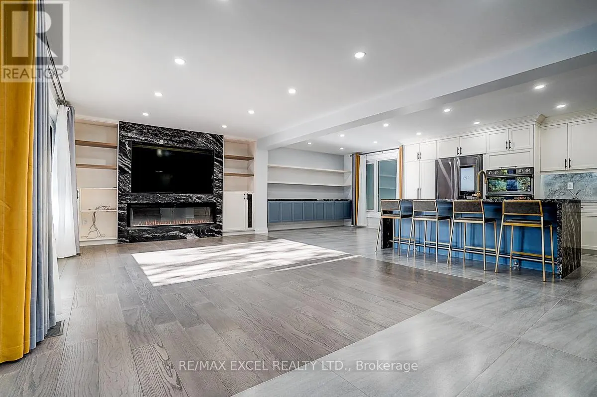 9 OAKCREST AVENUE