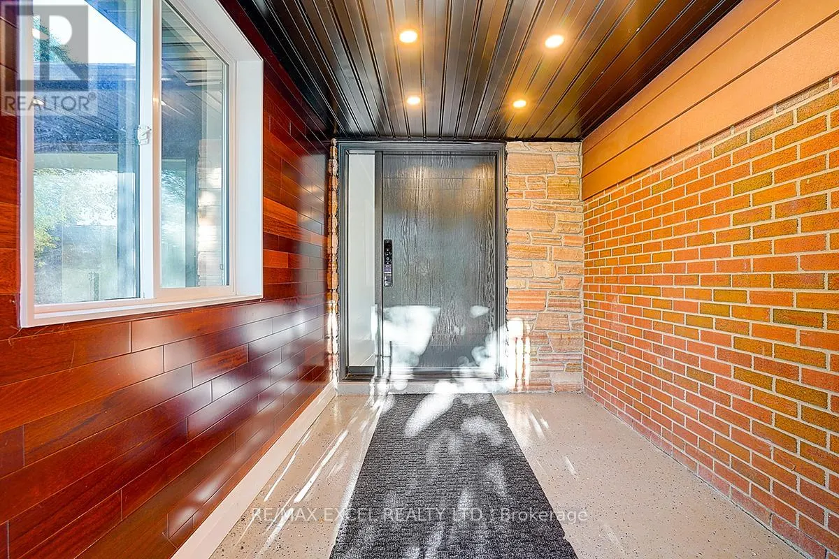 9 OAKCREST AVENUE