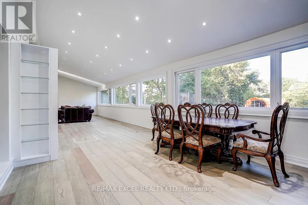9 OAKCREST AVENUE