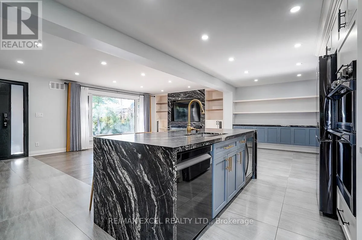 9 OAKCREST AVENUE