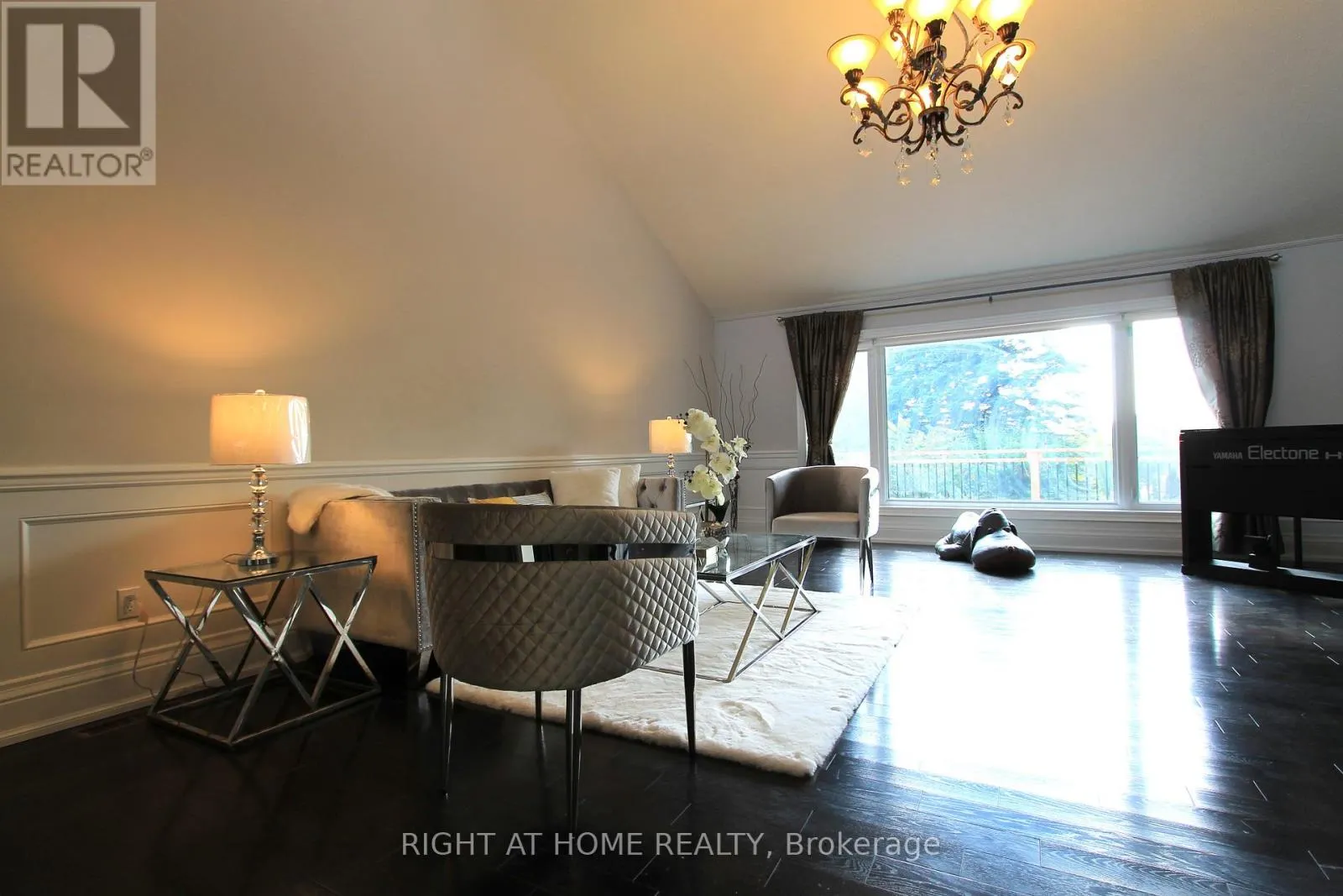 18 MCCOWAN LANE