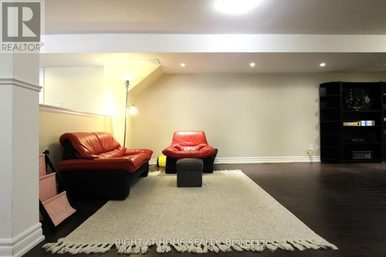 18 MCCOWAN LANE