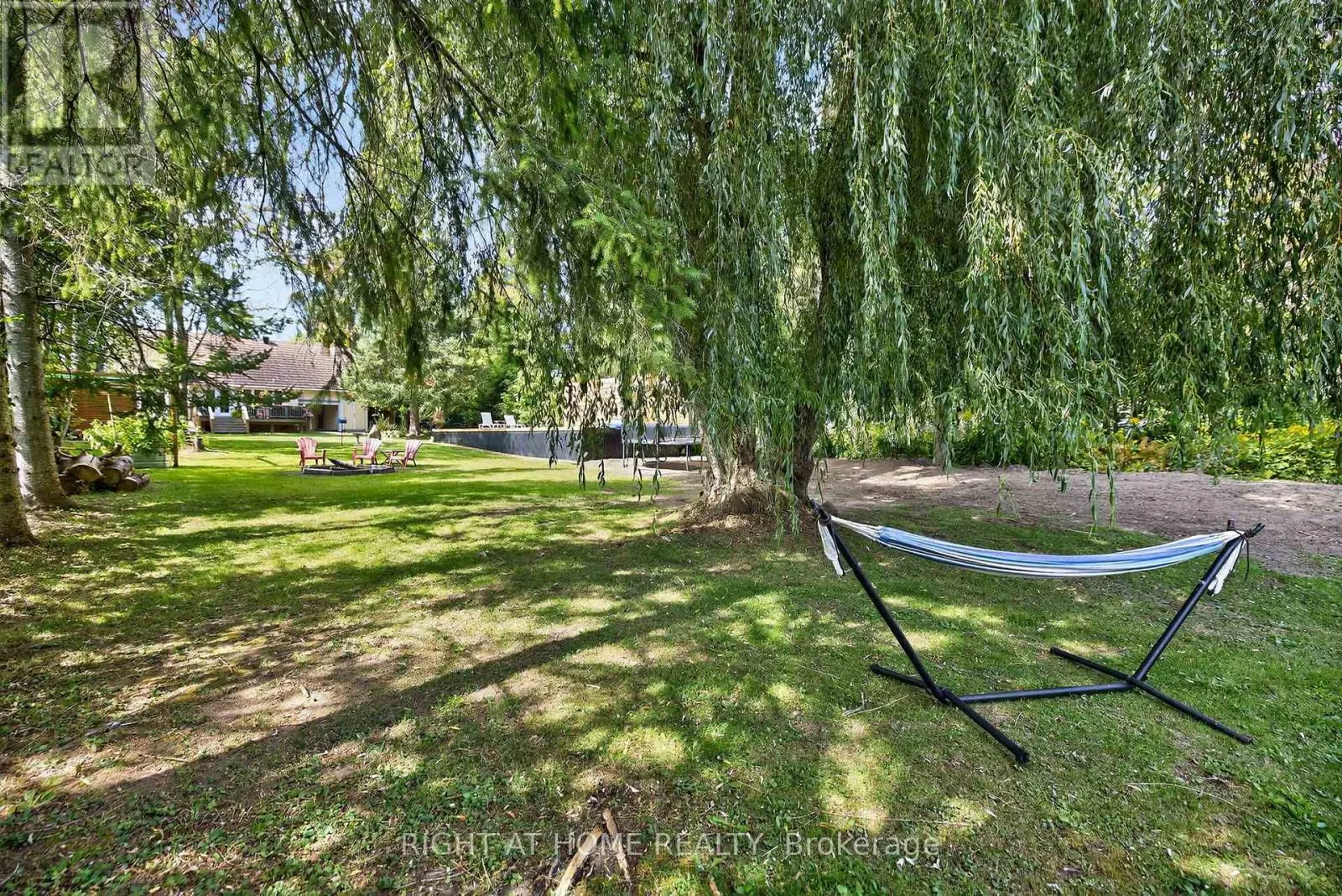 11 NICHOLSON DRIVE