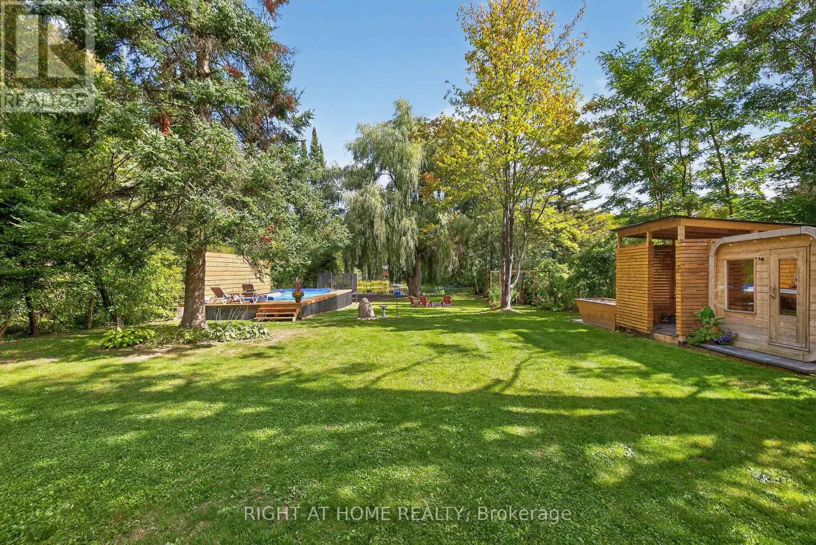 11 NICHOLSON DRIVE
