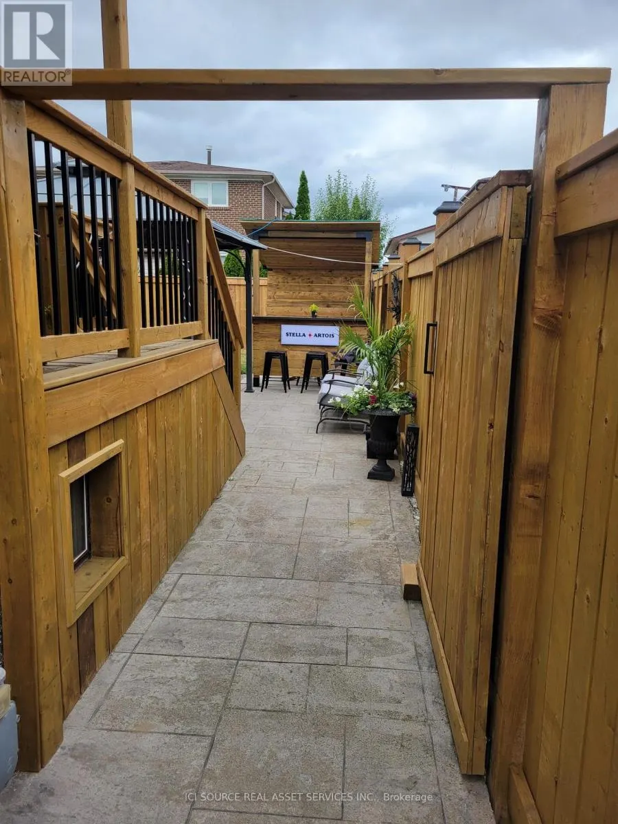 438 WOODBRIDGE AVENUE