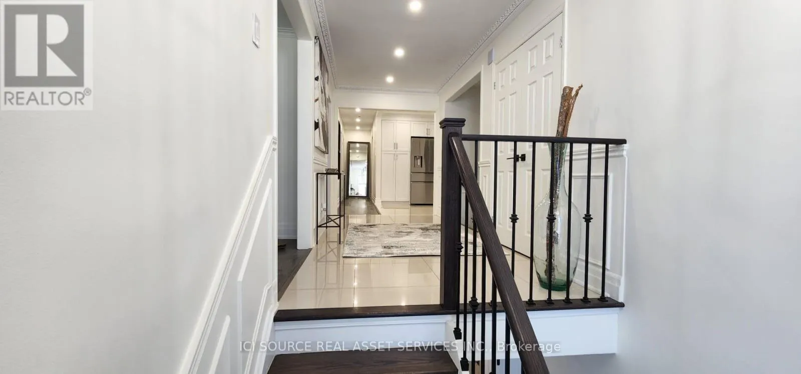 438 WOODBRIDGE AVENUE