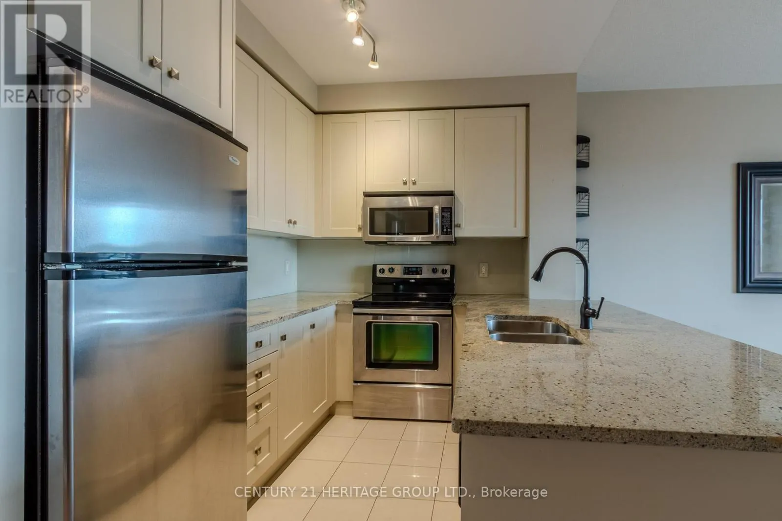 615 - 9245 JANE STREET
