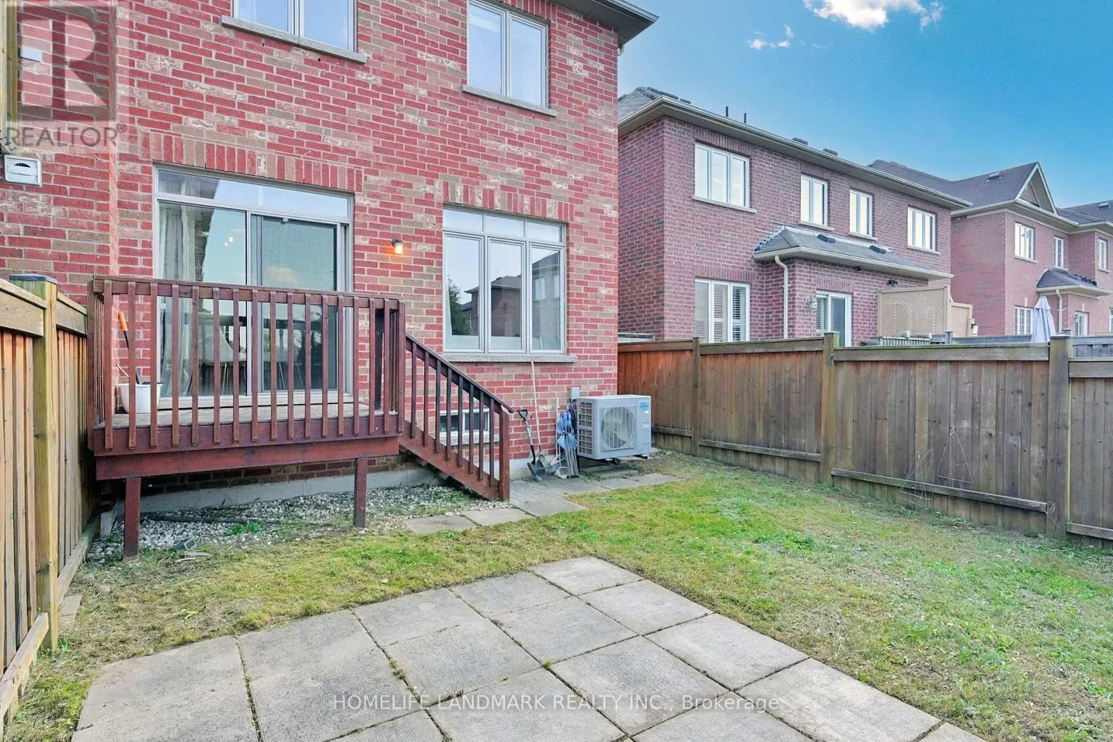 62 WHITE SPRUCE CRESCENT