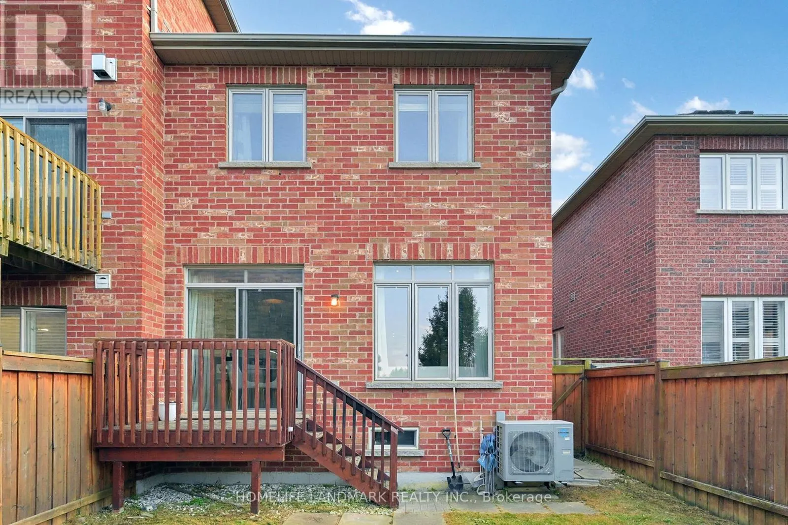 62 WHITE SPRUCE CRESCENT