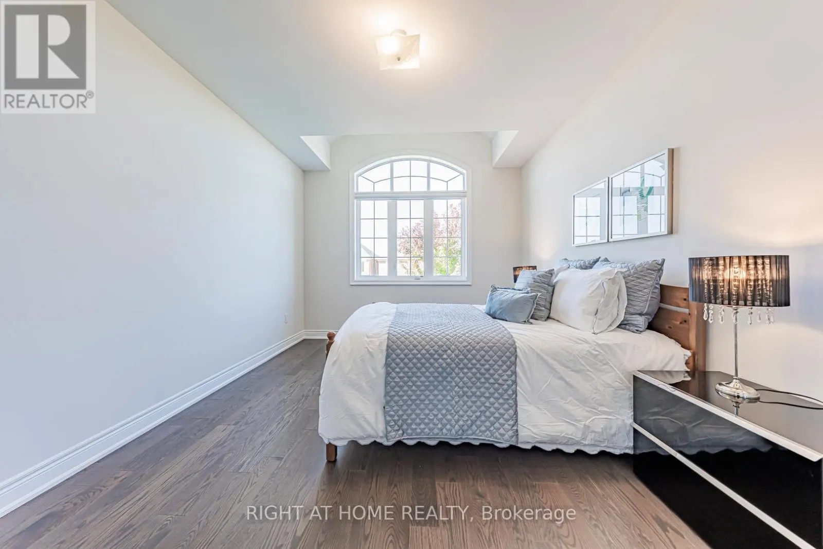 551 SOMERVILLE DRIVE