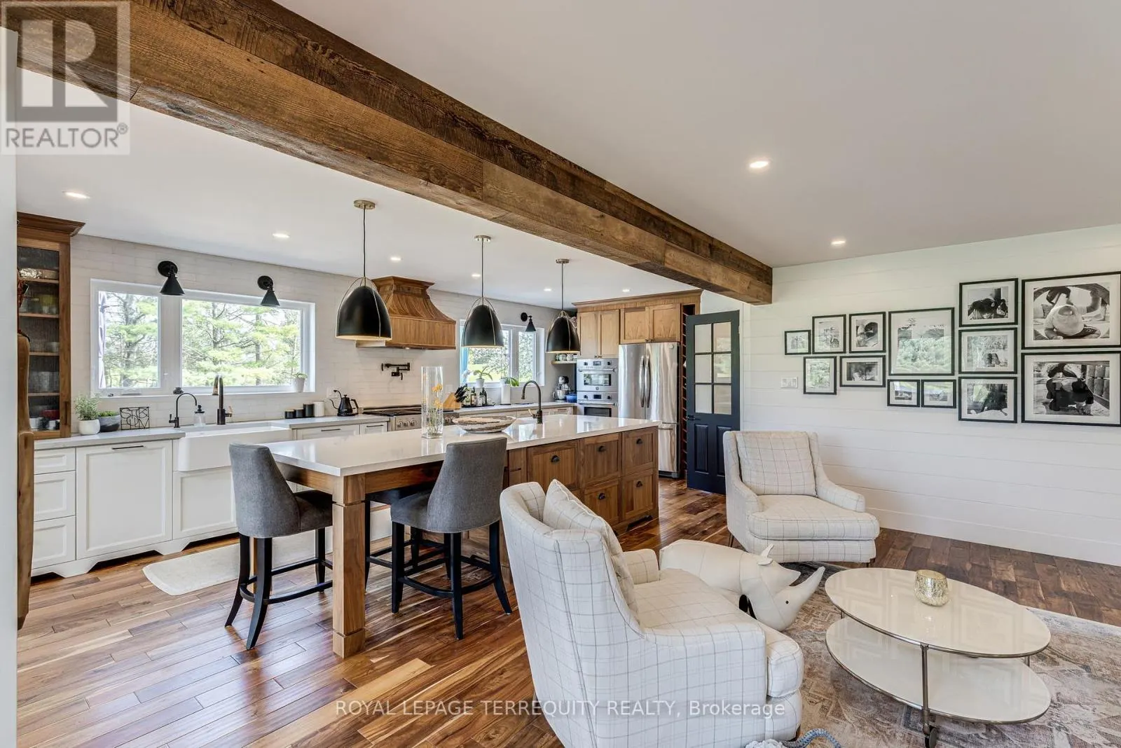 8 - 1041 CONCESSION ROAD