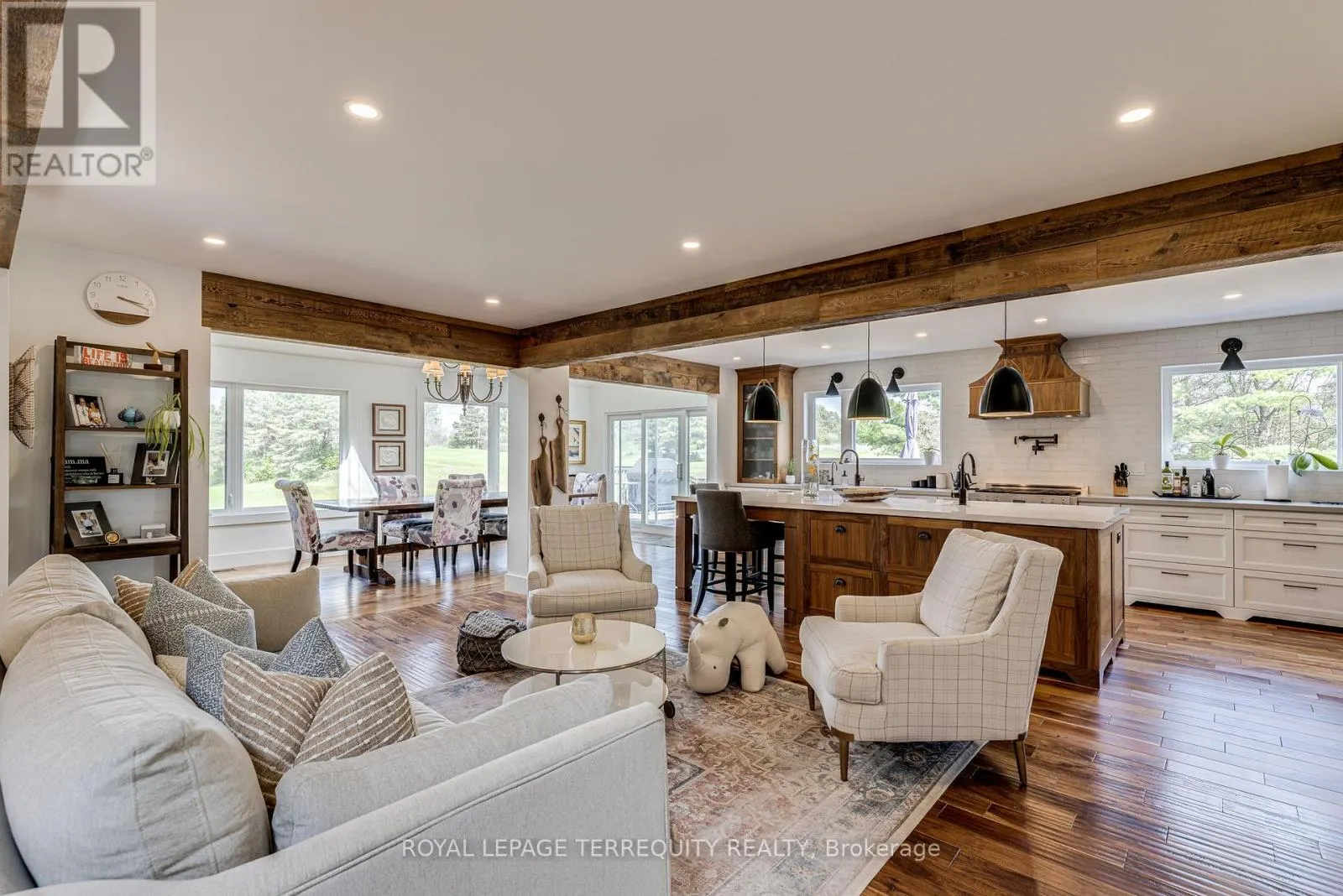8 - 1041 CONCESSION ROAD