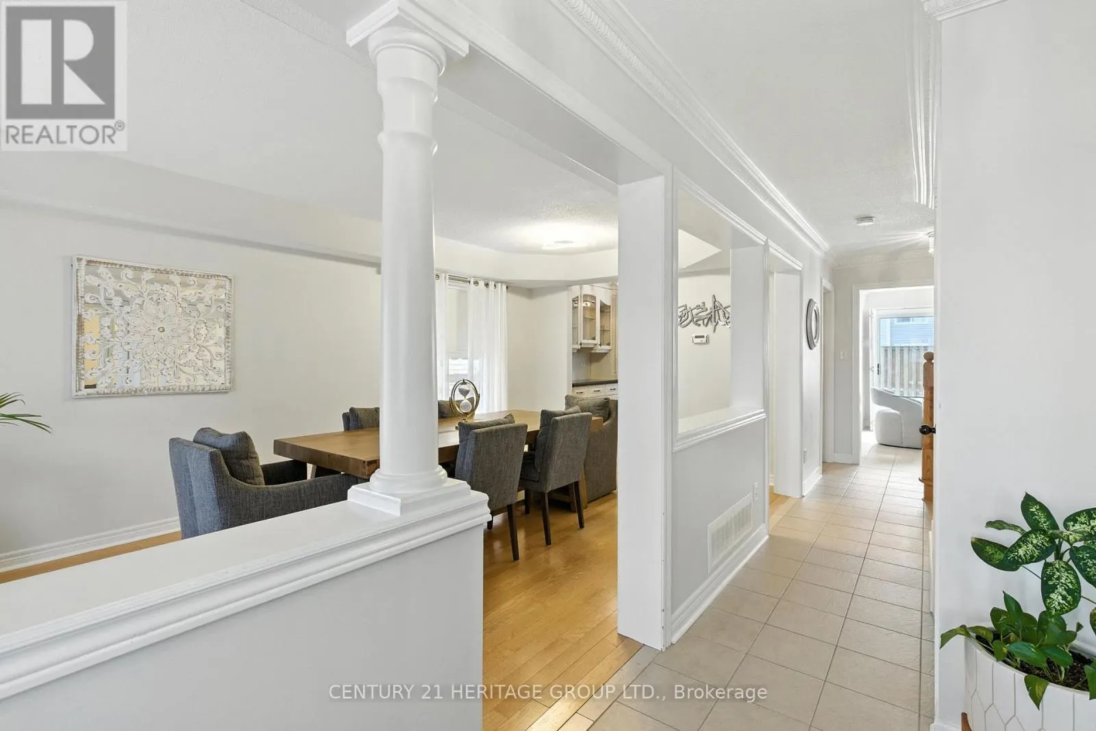 106 LAURENDALE AVENUE