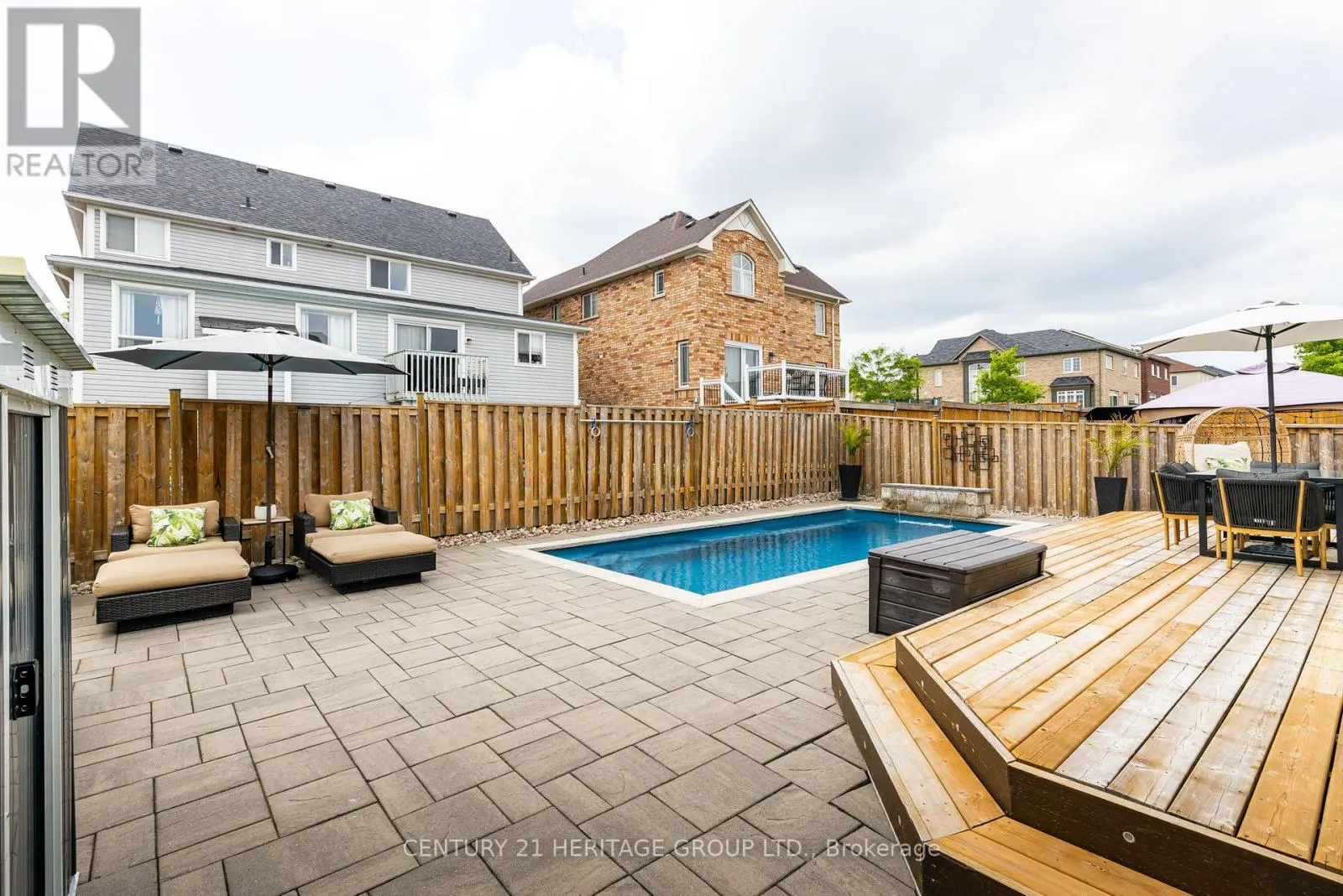 106 LAURENDALE AVENUE