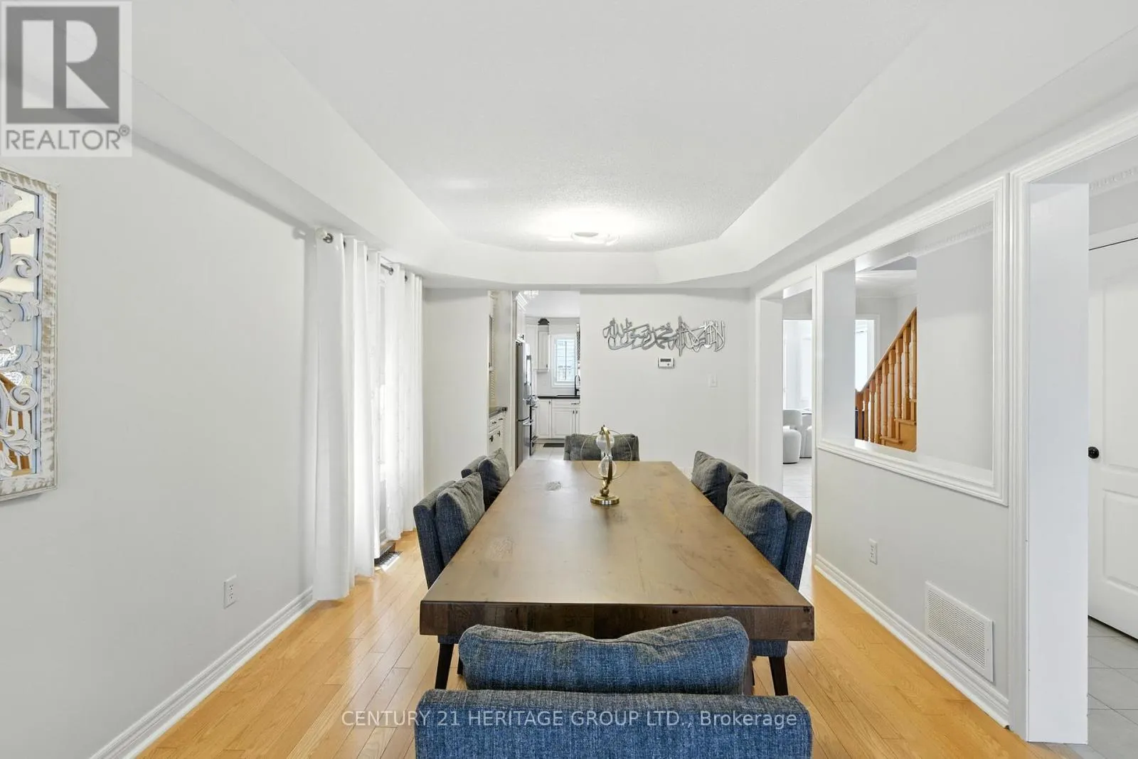 106 LAURENDALE AVENUE