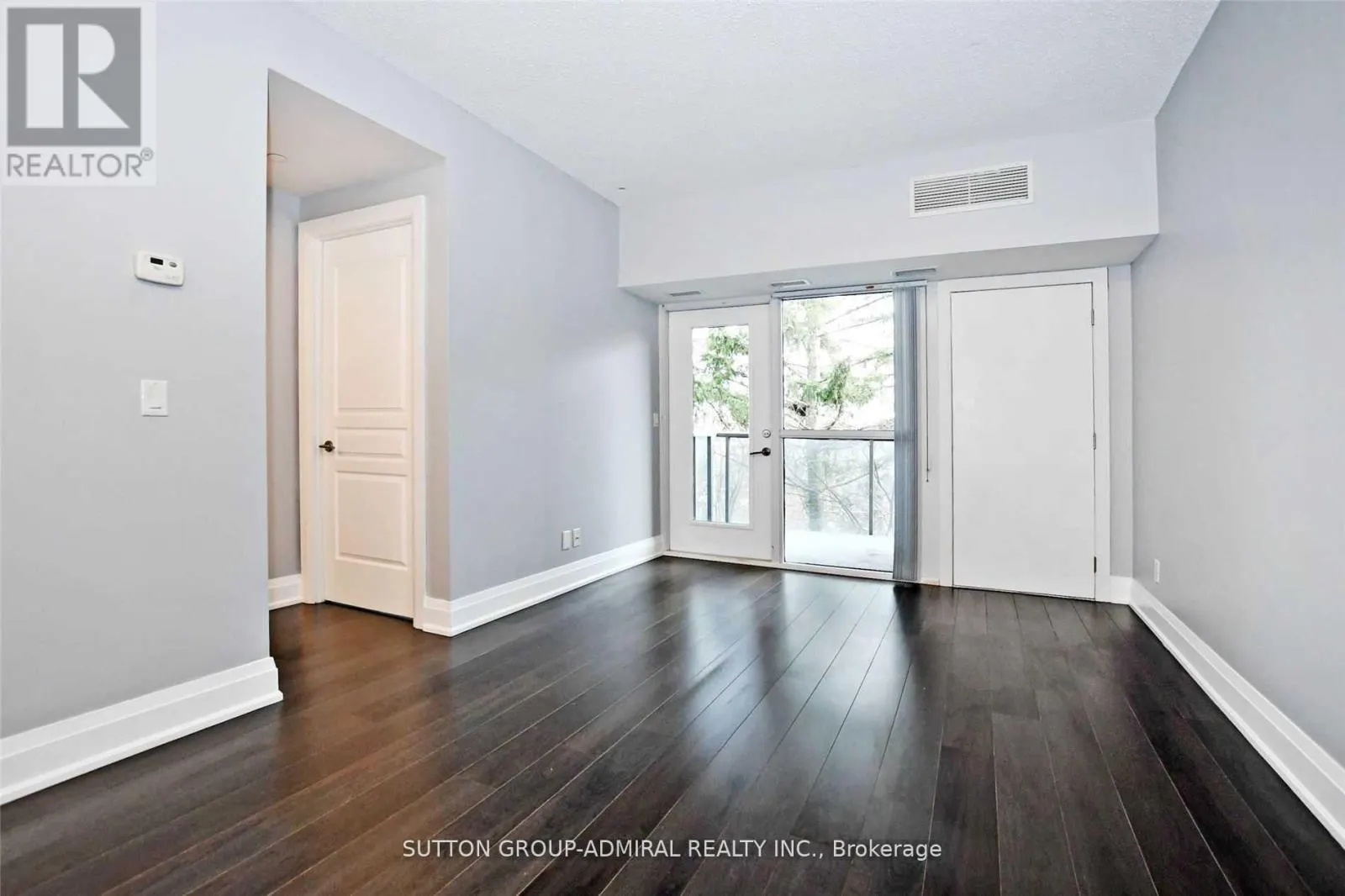 405 - 8302 ISLINGTON AVENUE