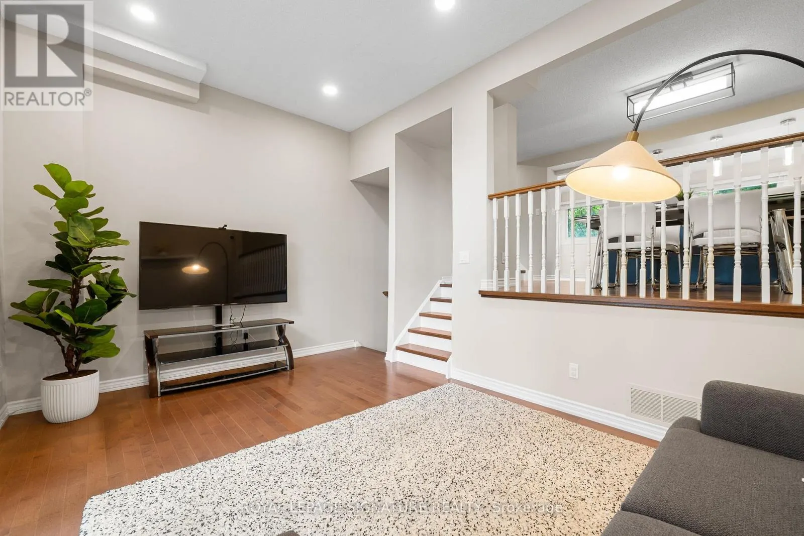 10 THATCHER'S MILL WAY