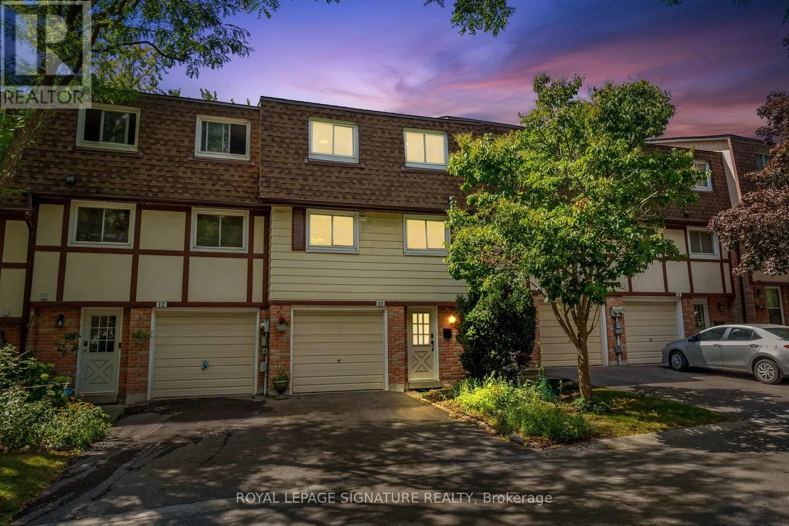 10 THATCHER'S MILL WAY